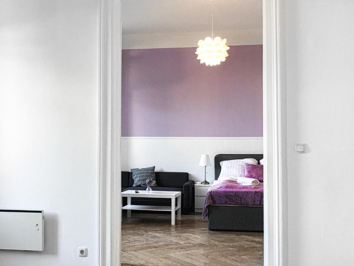Commodious 2Br Apt. Near Akh-Perfect For Groups Wien Eksteriør bilde