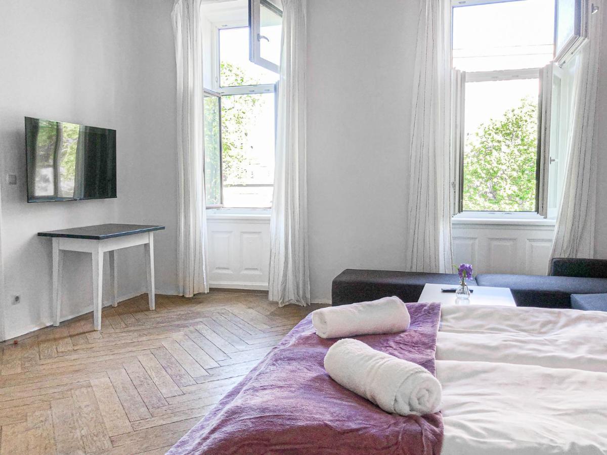 Commodious 2Br Apt. Near Akh-Perfect For Groups Wien Eksteriør bilde