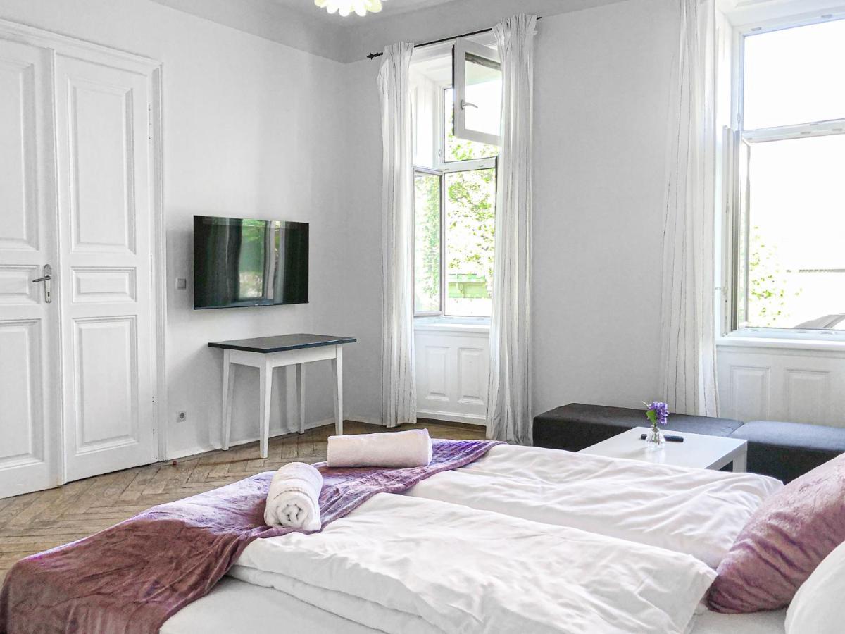 Commodious 2Br Apt. Near Akh-Perfect For Groups Wien Eksteriør bilde