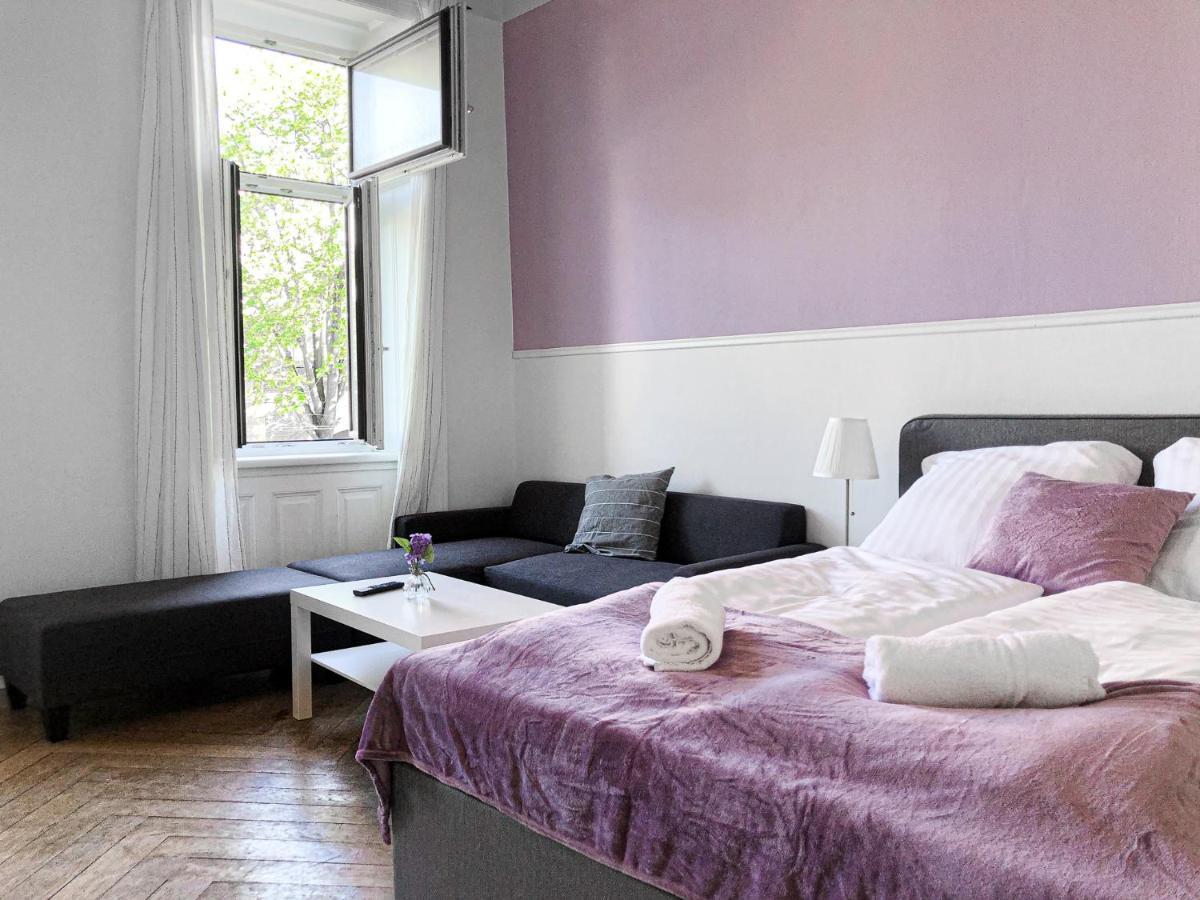 Commodious 2Br Apt. Near Akh-Perfect For Groups Wien Eksteriør bilde