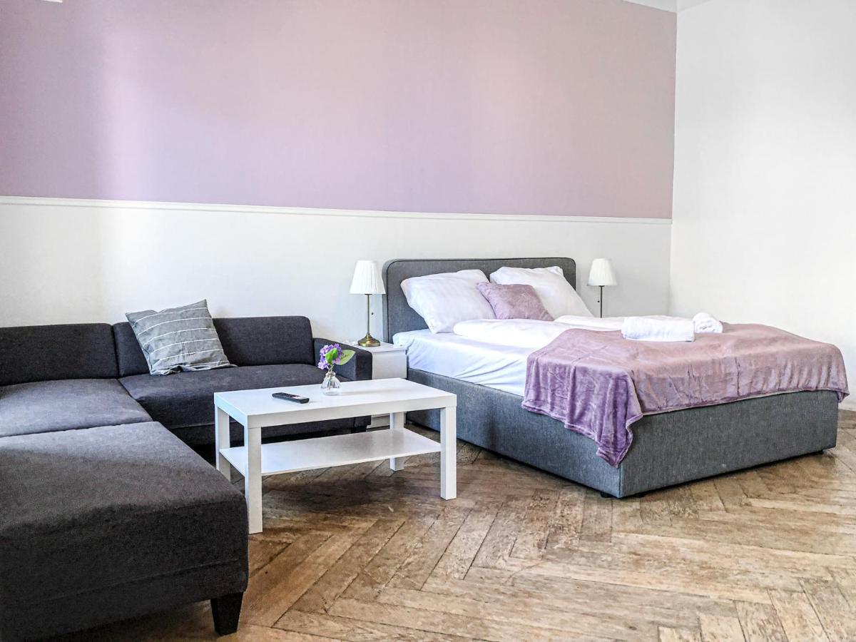 Commodious 2Br Apt. Near Akh-Perfect For Groups Wien Eksteriør bilde
